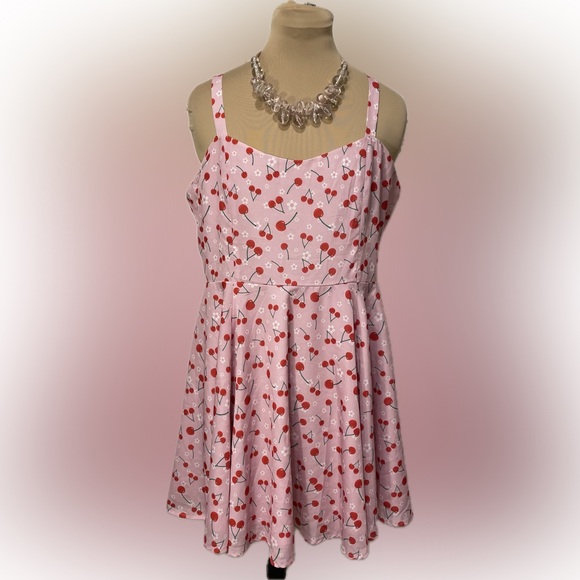 Sugar Thrillz Dresses & Skirts - EUC Sugar Thrillz Cherry Munroe Mini Dress